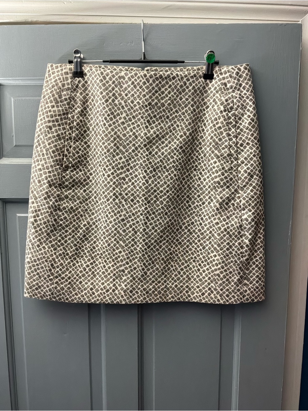 LOFT Cream and Gray Mini Skirt with Geometric Print